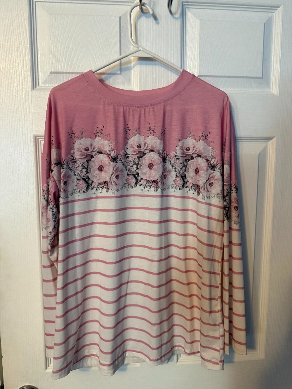 Pink and White Flower shirt size Large
